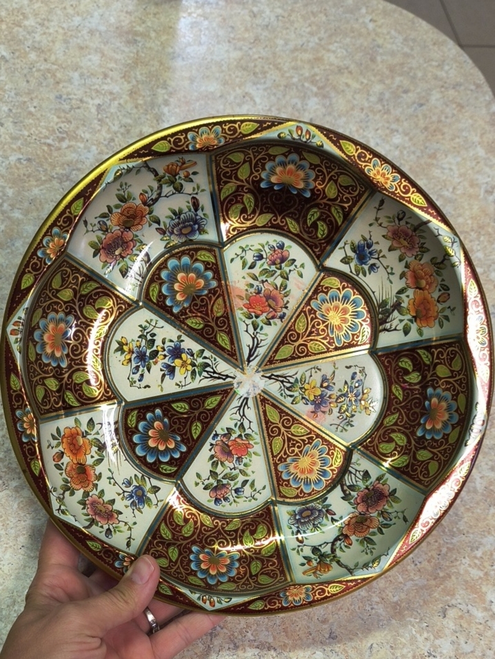 Hand-Painted Floral Decorative Plate in White, Green & Gold 1971 By Daher